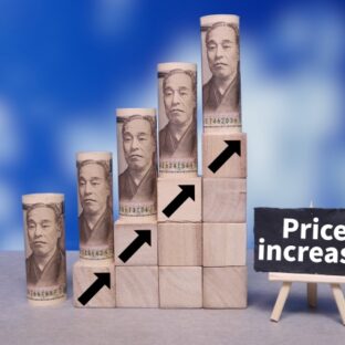 なぜ古いものに高値がつくのか?需要と供給のロジックとは?