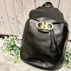 美品】サルヴァトーレ フェラガモ ガンチーニ リュック レザー ブラック